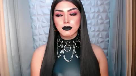 Snapshot of mysterious_diva chatting on October 13, 9:15 pm SUPPORT GODDESS TRISHA AND DONT FORGET TO FOLLOW ME online show from October 13, 9:15 pm