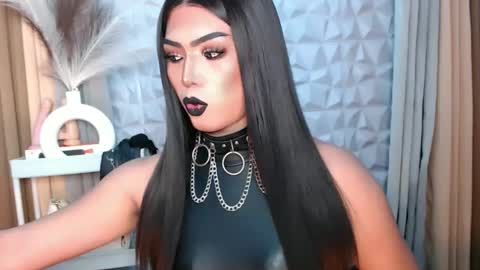Snapshot of mysterious_diva chatting on October 19, 5:22 am SUPPORT GODDESS TRISHA AND DONT FORGET TO FOLLOW ME online show from October 19, 5:22 am