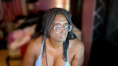 Naomi online show from December 10, 8:27 pm