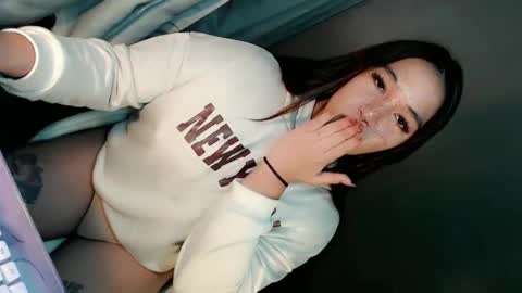 MERA DONT FORGET TO FOLLOW ME AND GIVE ME THUMBS UP online show from December 12, 1:28 pm