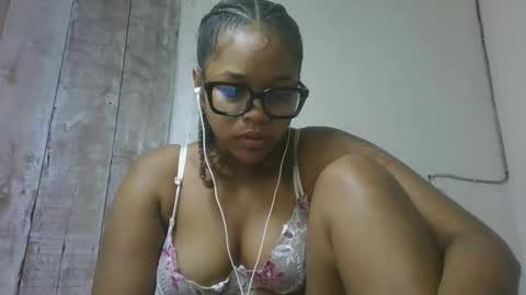 natachazz online show from April 6, 6:47 am