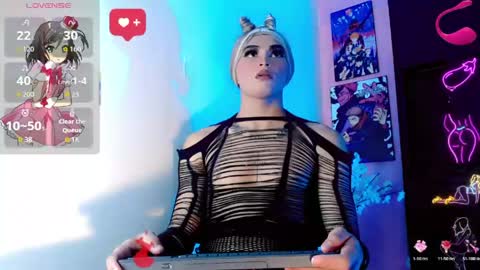 natasha_clifford online show from April 16, 10:01 pm
