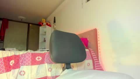 nathalysexi online show from April 1, 12:12 am