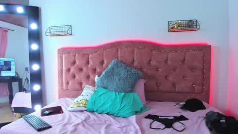 nati_plus20 online show from October 31, 6:34 am