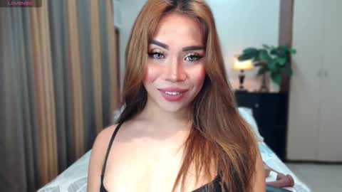 Snapshot of naughty_dreamerxxx chatting on October 19, 1:36 pm Queen Jess online show from October 19, 1:36 pm