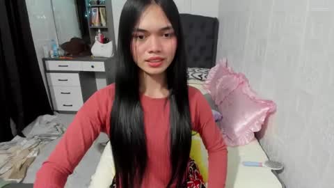 Snapshot of naughty_emmats chatting on December 20, 10:22 pm emma online show from December 20, 10:22 pm