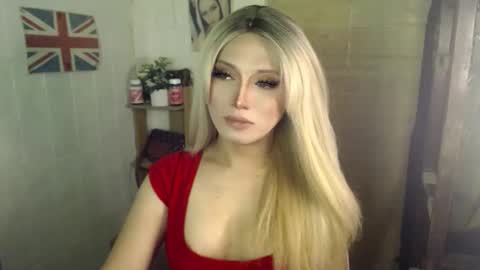 Snapshot of naughty_kim20 chatting on October 16, 1:17 am alexa online show from October 16, 1:17 am