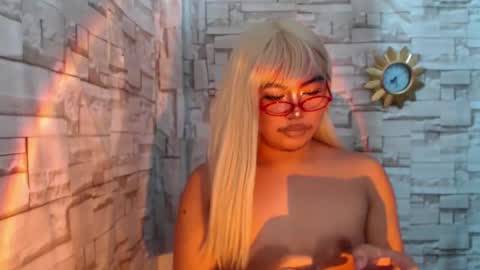 Snapshot of naughty_ursula21xxx chatting on January 28, 12:00 pm naughty_ursula21xxx online show from January 28, 12:00 pm