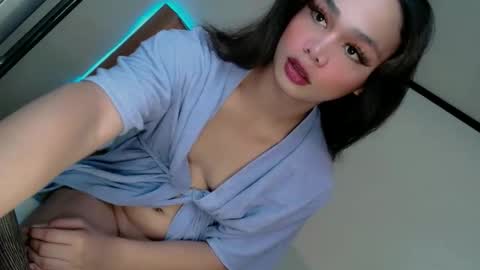 bella online show from March 24, 4:28 am