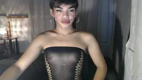 neomi online show from September 23, 8:09 am