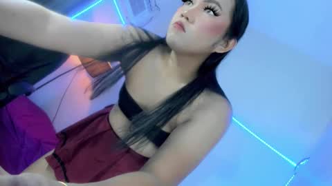 nia_jaxx online show from March 8, 11:35 am