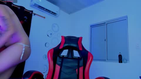 Snapshot of nicol_transgirl chatting on October 4, 4:46 am Nicol online show from October 4, 4:46 am