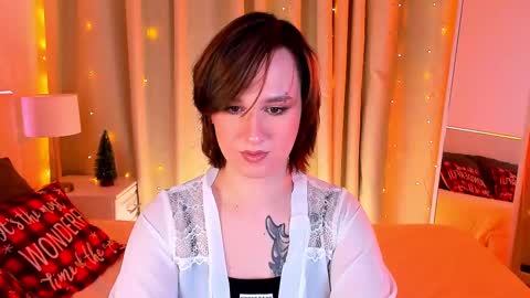 Snapshot of nicole_cidman chatting on December 16, 9:20 pm Nicole online show from December 16, 9:20 pm