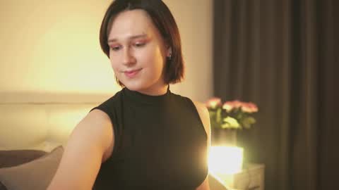 Snapshot of nicole_cidman chatting on March 3, 4:30 pm Nicole online show from March 3, 4:30 pm