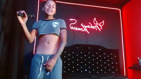Noha Thomson online show from July 25, 9:57 pm