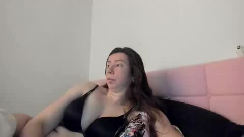 Emily snow online show from December 22, 1:54 am