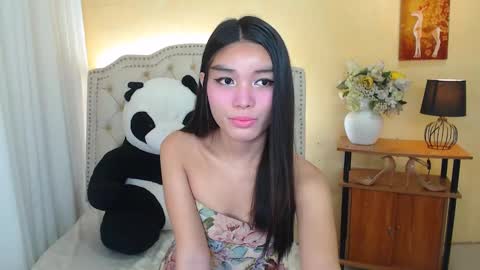 Snapshot of notaestheticallykyline chatting on January 17, 3:23 am Kyline online show from January 17, 3:23 am