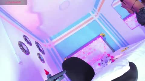 OrianaDollx online show from March 2, 12:56 pm