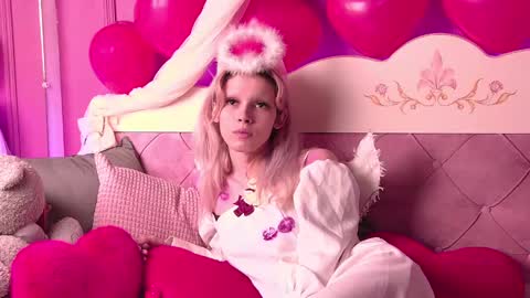 Pamelamy online show from February 15, 10:44 am