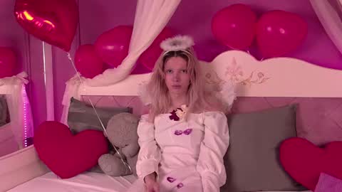 Pamelamy online show from February 17, 1:10 pm