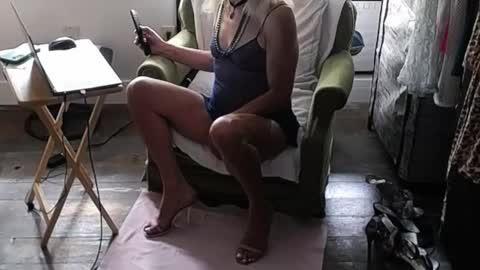 Snapshot of pammy_cd chatting on October 4, 2:29 pm Sluttie Pammy online show from October 4, 2:29 pm