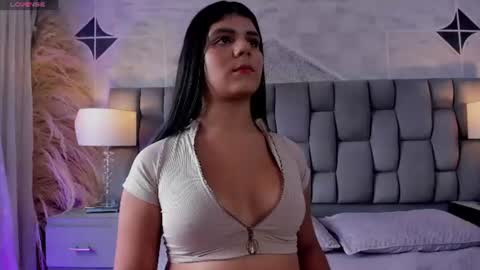Paulina Belle online show from June 12, 3:00 pm