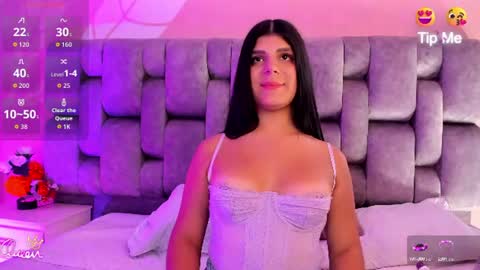 Paulina Belle online show from June 28, 2:43 pm