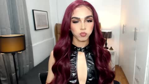 Pearl online show from January 14, 1:49 pm