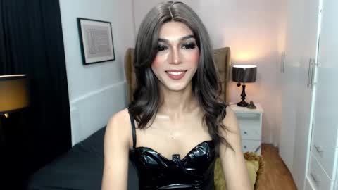 Pearl online show from January 18, 2:25 pm