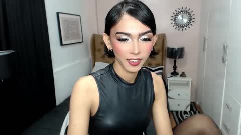 Pearl online show from February 13, 11:47 pm