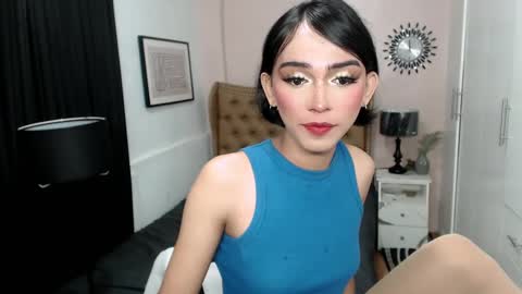 Pearl online show from March 2, 9:30 pm