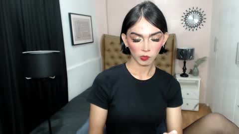 Pearl online show from March 8, 2:30 pm