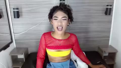 Penelopee Rouse online show from January 15, 7:56 pm