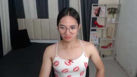 Snapshot of petiteasianmarian chatting on October 15, 12:38 pm bigcock Marian online show from October 15, 12:38 pm