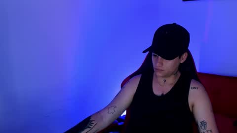 peytonbox online show from December 2, 11:35 am