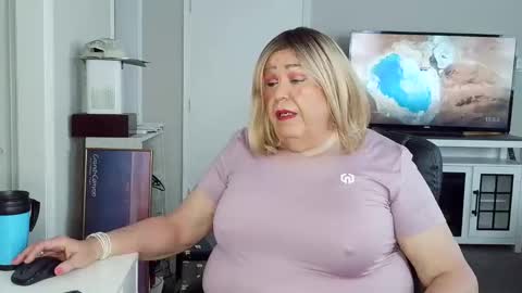 Geri online show from April 5, 3:54 pm