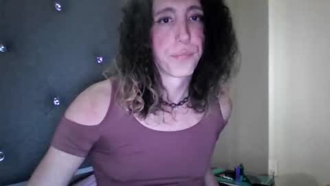 Leslie online show from February 6, 8:20 am