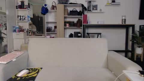 Snapshot of plasticgirll chatting on February 14, 5:25 pm plasticgirll online show from February 14, 5:25 pm