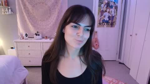 Snapshot of princesselysia99 chatting on October 16, 2:34 am Princess Elysia online show from October 16, 2:34 am