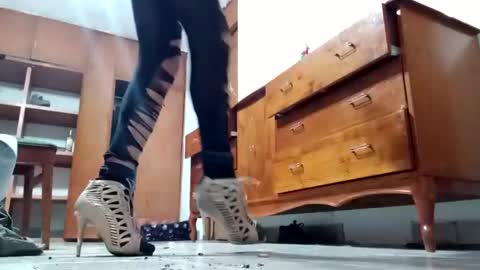 Psychedelic boy online show from January 25, 8:10 am