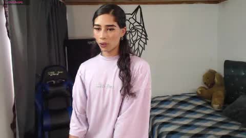 Cris online show from April 14, 5:40 pm