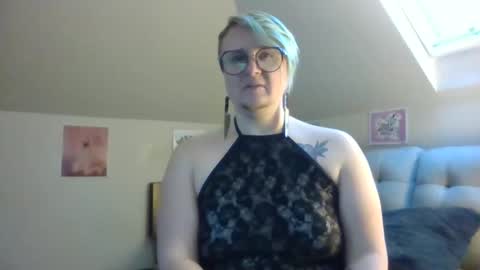 queerlyjaz online show from November 26, 5:15 pm