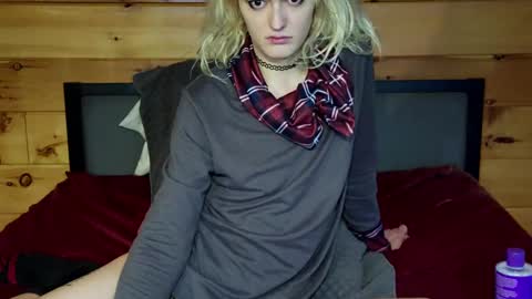 Snapshot of rachelxprice chatting on January 9, 7:29 pm Rachel Price online show from January 9, 7:29 pm