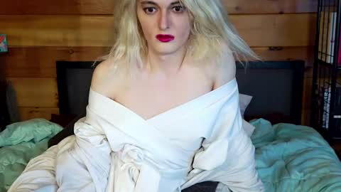 Snapshot of rachelxprice chatting on March 4, 6:07 pm Rachel Price online show from March 4, 6:07 pm