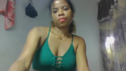 ravomamy online show from November 5, 11:15 pm