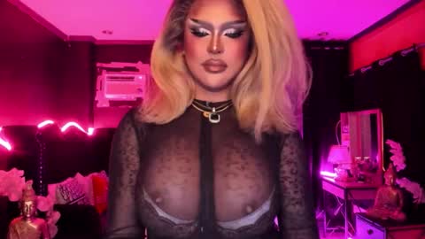 Snapshot of real_dom_phuta chatting on September 11, 11:07 am Miss Katrina De Futah Goddess of HELL online show from September 11, 11:07 am