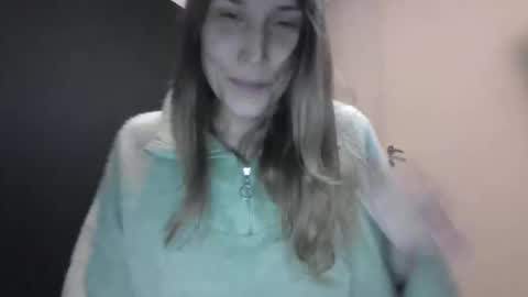 Keely KeKe Kiwi online show from November 12, 2:24 am