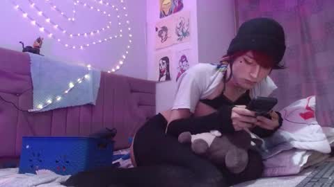 Snapshot of reiv_femboy chatting on September 29, 4:45 am reiv_femboy online show from September 29, 4:45 am