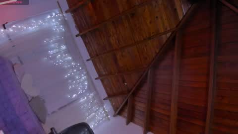 Romi Rouse  online show from April 23, 7:05 am