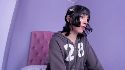 Snapshot of room312_ chatting on March 2, 2:58 pm Twelve 3 Inst Twelve 312002 Twitter Room312 2002 online show from March 2, 2:58 pm